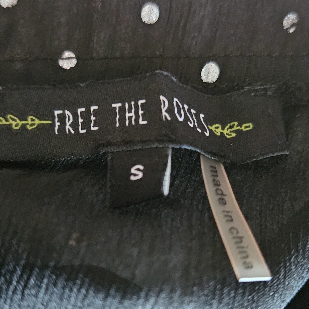 💐Free The Roses Nearly Sheer Blouse - Picture 5 of 6